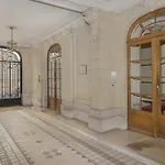 A Glorious 4Br-3Ba Apt In Tour Eiffel