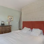 A Glorious 4Br-3Ba Apt In Tour Eiffel